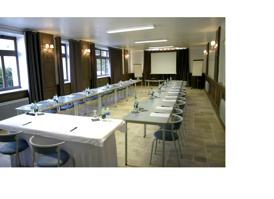 salle-de-conférence-Montauban-82-Château-de-Loubéjac-n-ConvertImage-(1)---ph